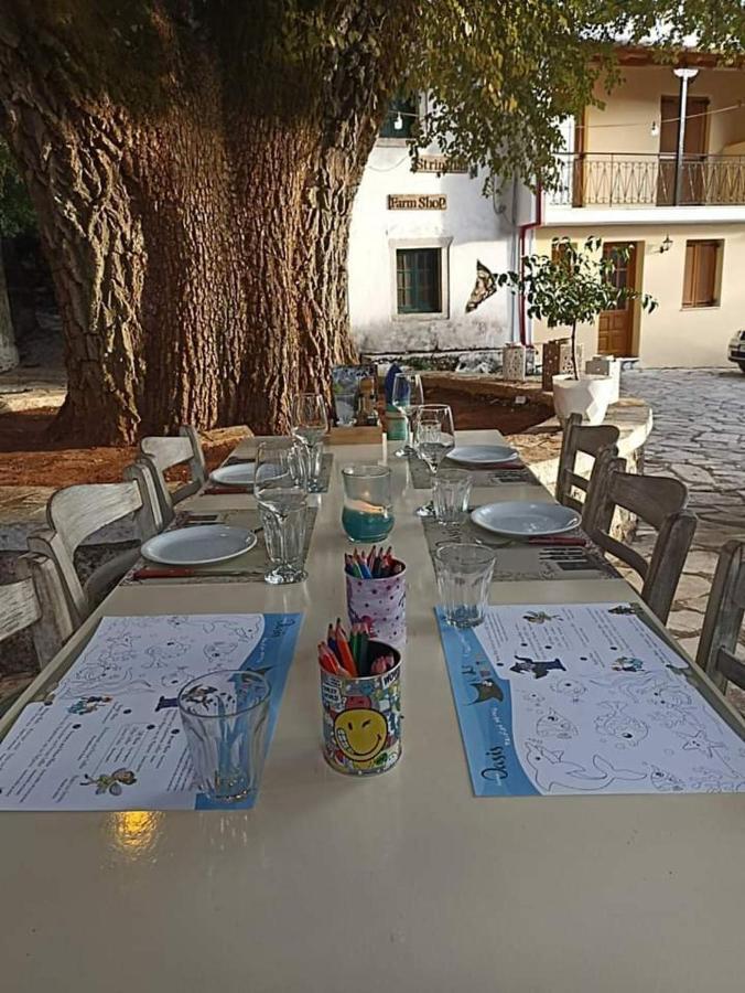 Lovely Studio In Strinilas With Its Own Pool Exteriér fotografie