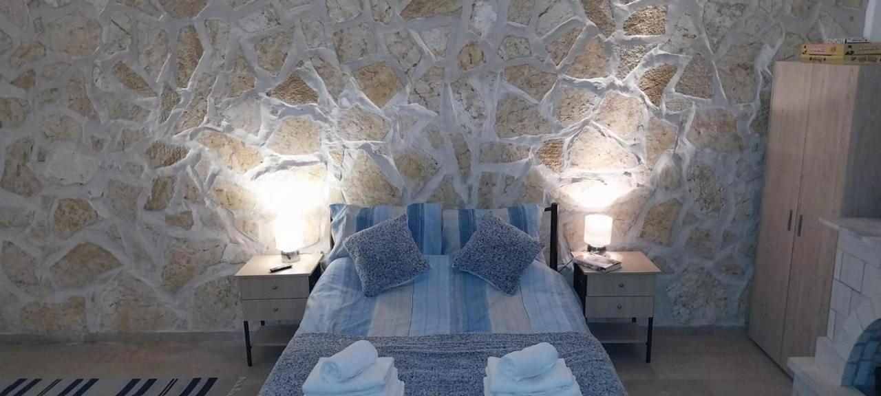 Lovely Studio In Strinilas With Its Own Pool Exteriér fotografie